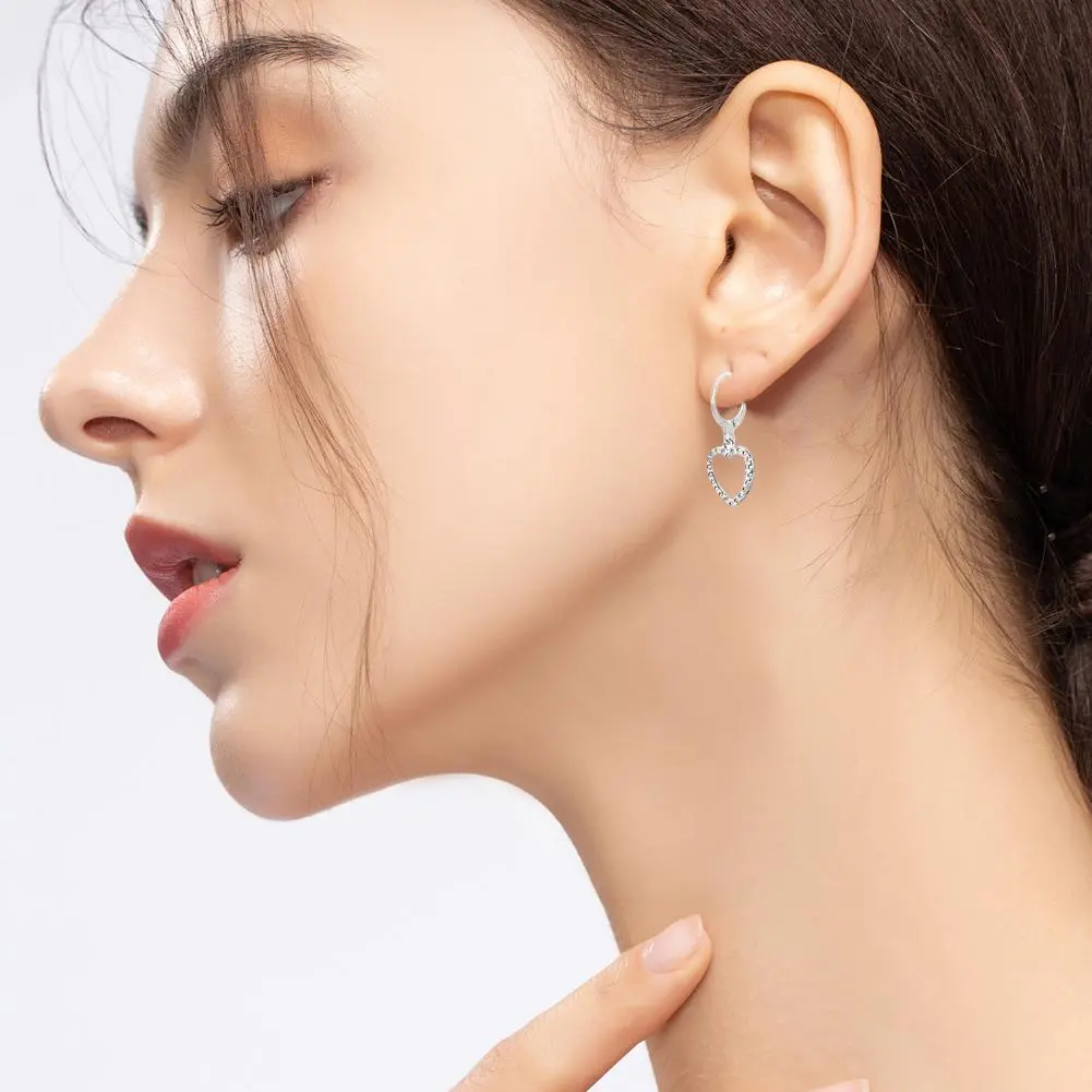 New Gold Color Butterfly Love Hoop Earrings Set New Creative Simple Heart Hollow Dangle Earring for Women Fashion Trendy Jewelry