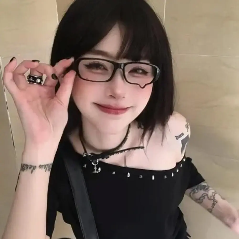 324