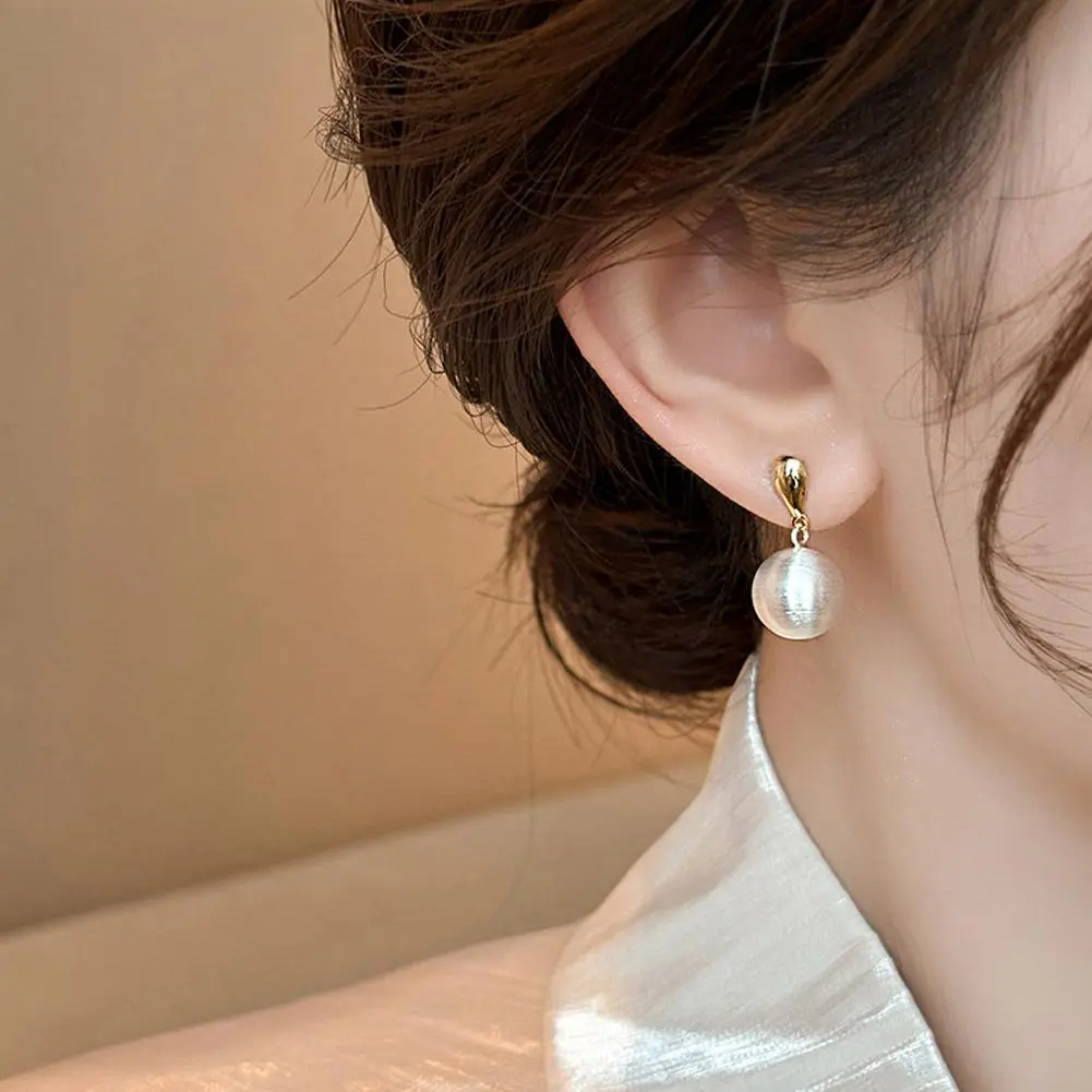 New Fashion Trend Unique Design Elegant Exquisite Light Luxury Pearl Earring Women Jewelry Party Premium Gift Wholesale