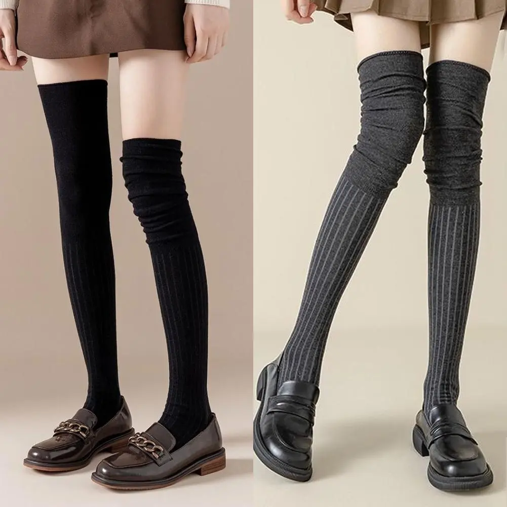 1Pairs Women Classic Striped Knee High Stockings Fashionable Versatile Black White Gray Solid Color Comfortable Stockings ﻿