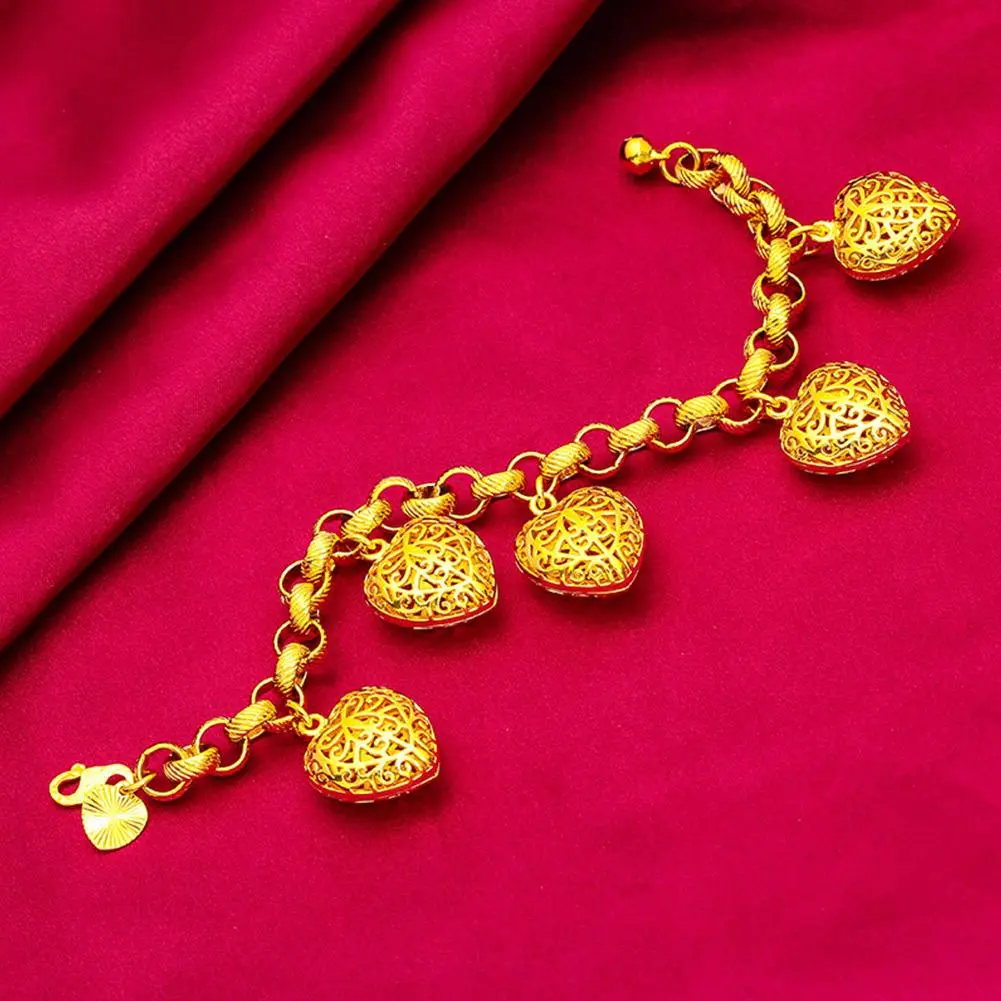 Hollowed-out Heart-shaped Bracelet Gold Plated Charm Bracelets For Women Multi Hearts Chain Bracelet Wristband Clothing Acc X8B4