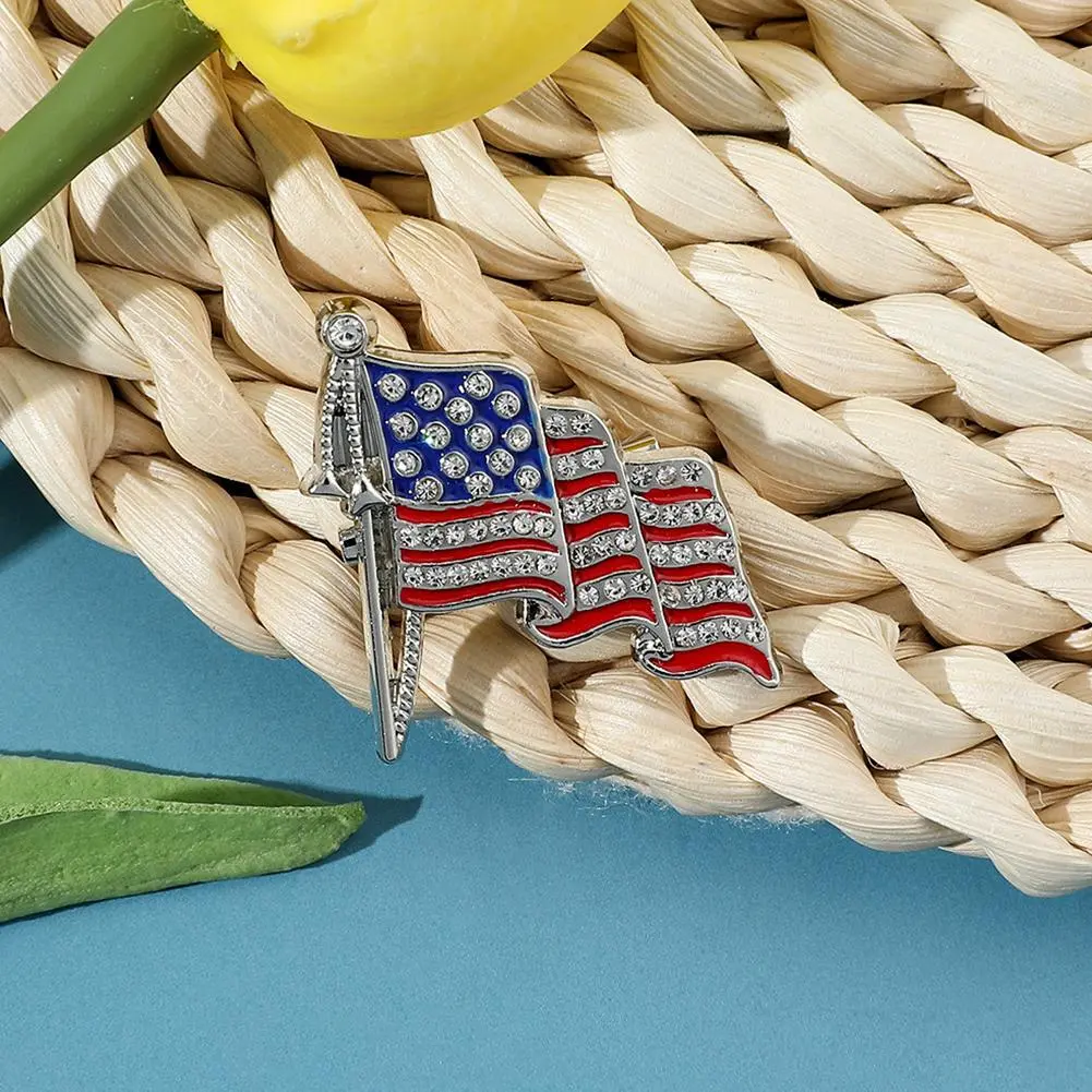 American Flag Brooches Rhinestone Independence Day Metal Enamel Gifts Pins Brooch Badge Pin Accessories Jewelry Commemorate G1X5