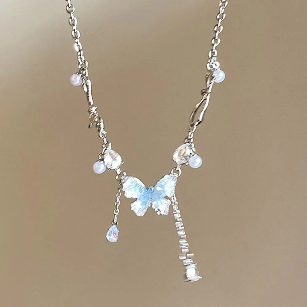 New Luxury Blue Crystal Butterfly Pendant Necklace for Women Shiny Zircon Double Butterfly Temperament Choker Girl Party Jewelry