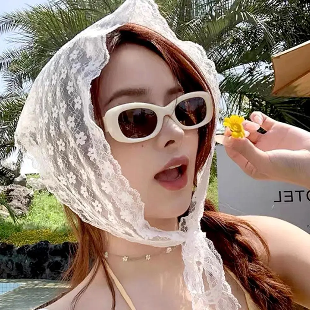 Lace Flower Elegant Temperament Lace Female Flower White Sweet Triangle Scarf Thin Breathable Ribbon Artistic Style Travel Photo