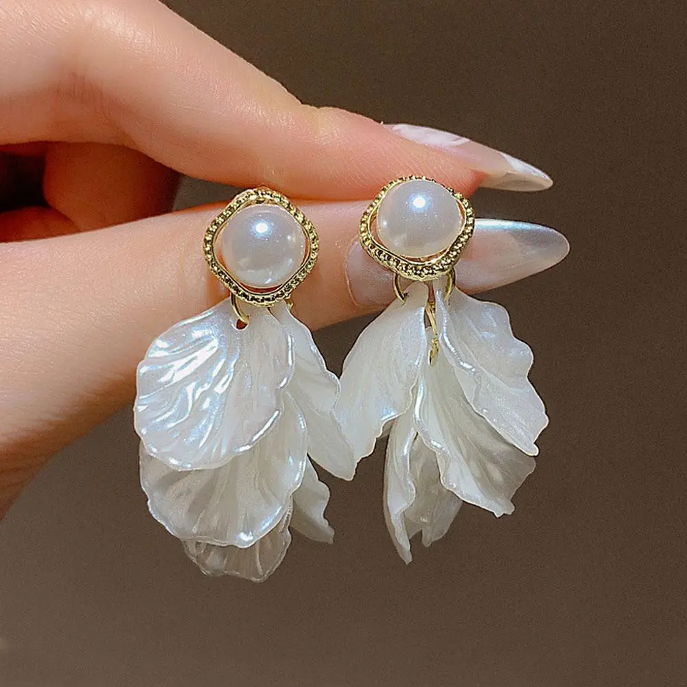 Fashion Jewelry Needle Elegant Temperament White Color Petal Earrings For Women Wedding Gifts Sweet Design Hot Sale