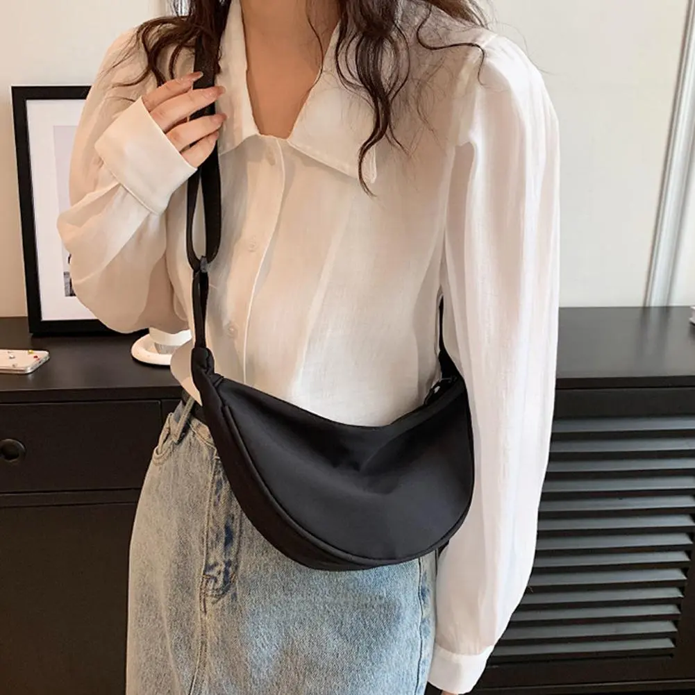 2024 New Nylon Messenger Bags Fashion Dumpling Bag for Women Nylon Crossbody Bag Half Moon Armpit Bag Large Shoulder Bags