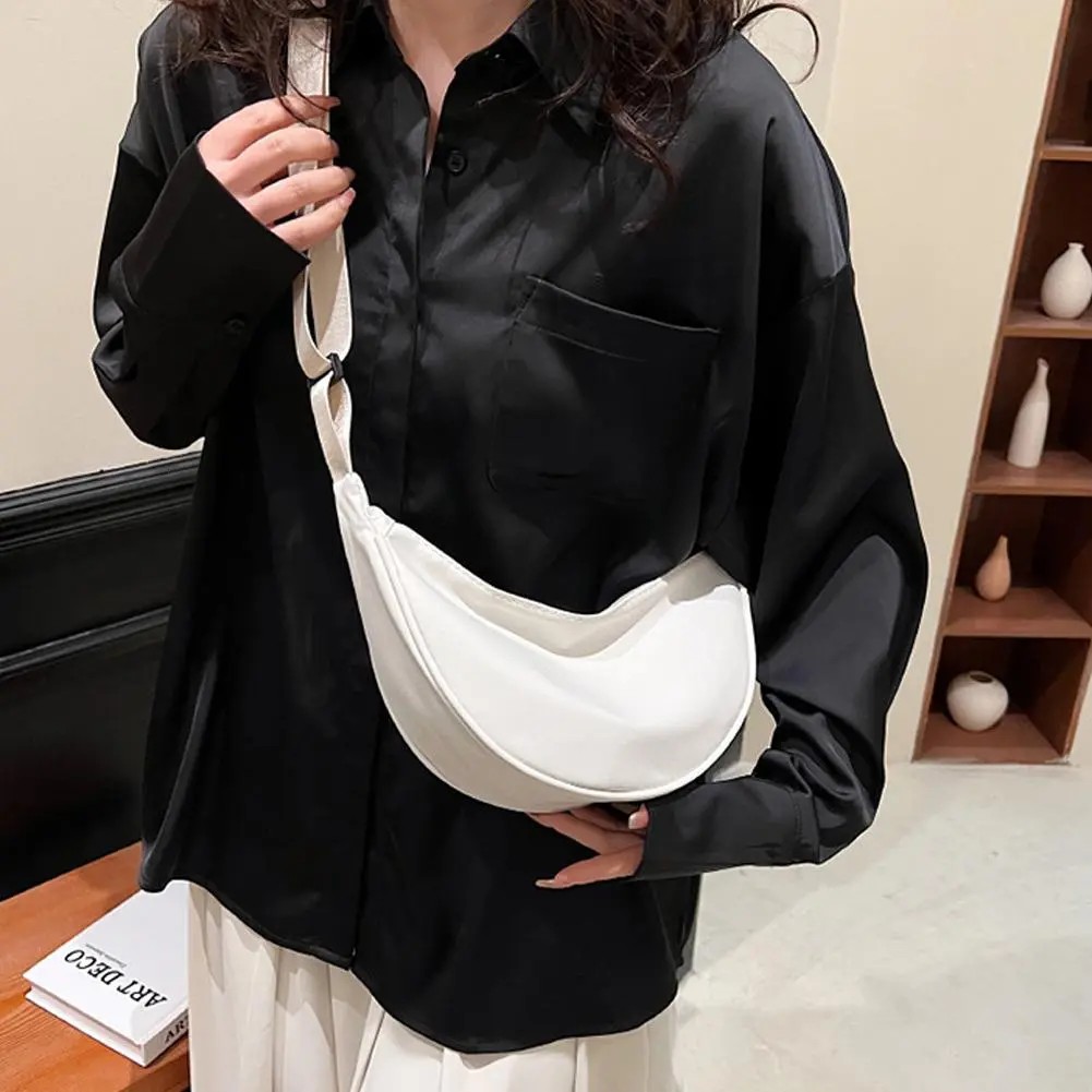 2024 New Nylon Messenger Bags Fashion Dumpling Bag for Women Nylon Crossbody Bag Half Moon Armpit Bag Large Shoulder Bags
