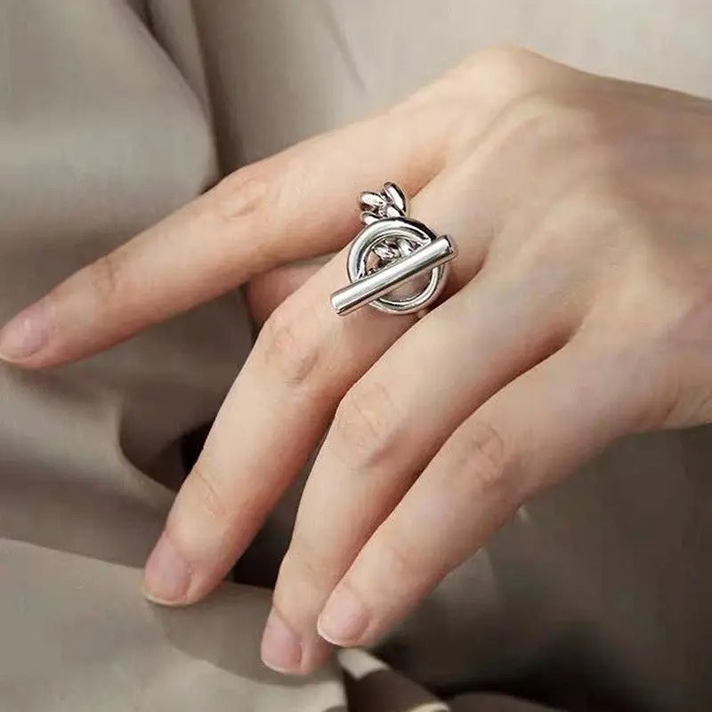 Vintage Twist Hollow OT Chain Rings For Women Punk Personality Minimalism Rings Retro Silver Color Luxury Adjustable Fidget Ring