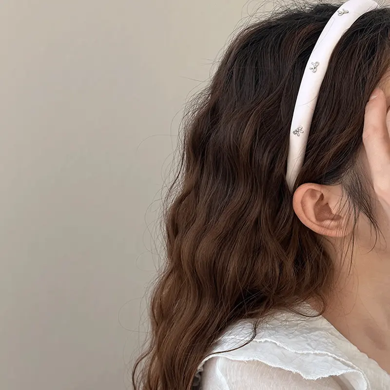 Cute Metal Bow Headband for Women Y2K Girls Solid Color Fabric Sponge Hair Band Vintage Hair Hoop Hair Accessories