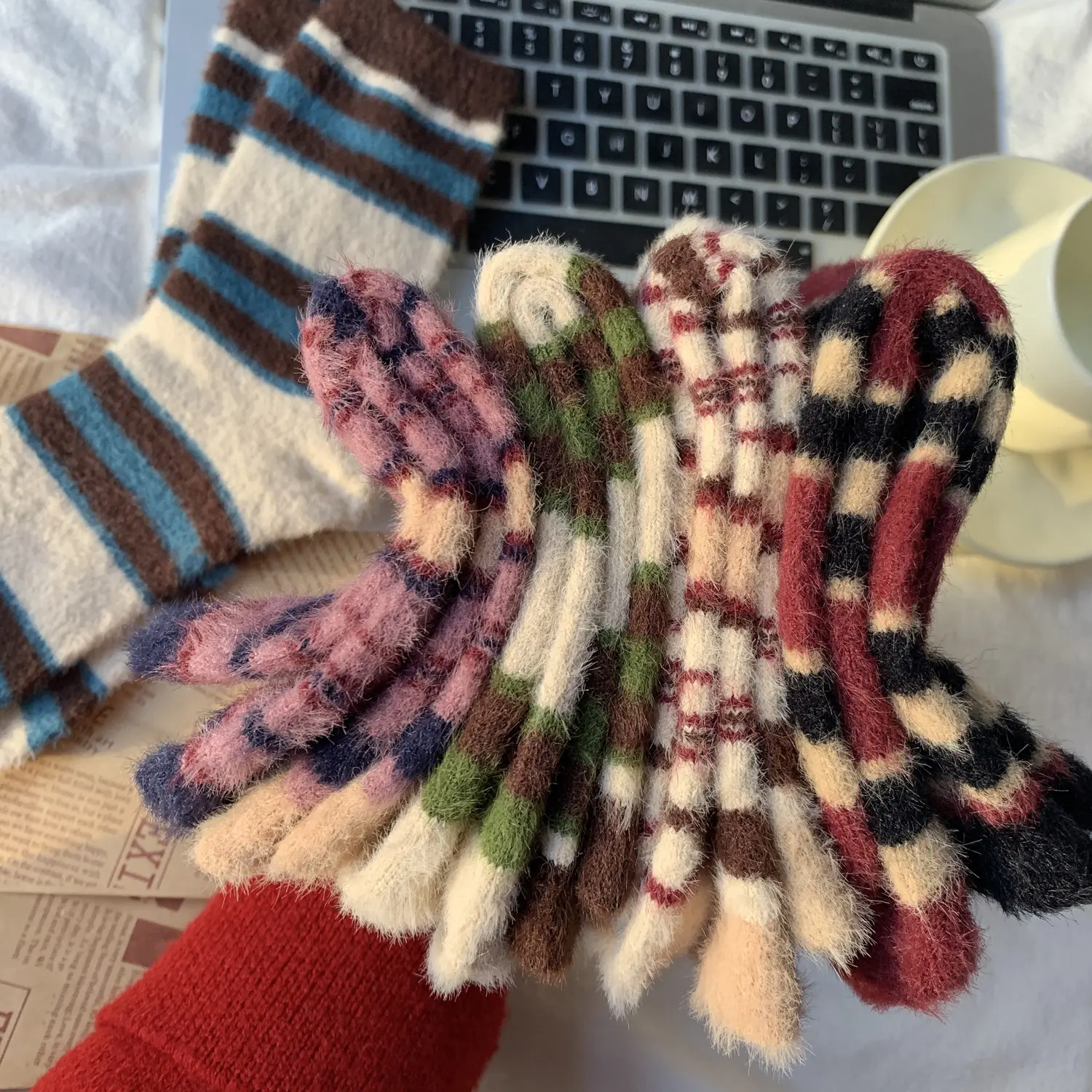 Retro Stripe Socks for Women Winter Warm Thick Mink Velvet Sock Korean Fluffy Warm Home Socks Harajuku Girls Knitted Furry Sock