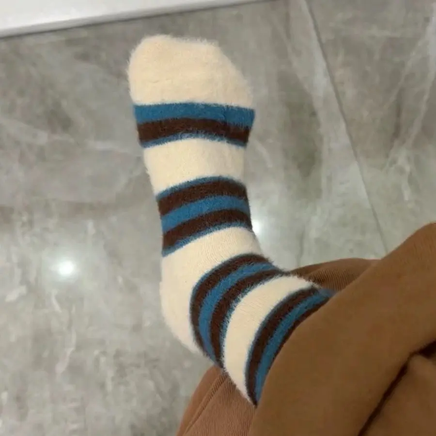Retro Stripe Socks for Women Winter Warm Thick Mink Velvet Sock Korean Fluffy Warm Home Socks Harajuku Girls Knitted Furry Sock