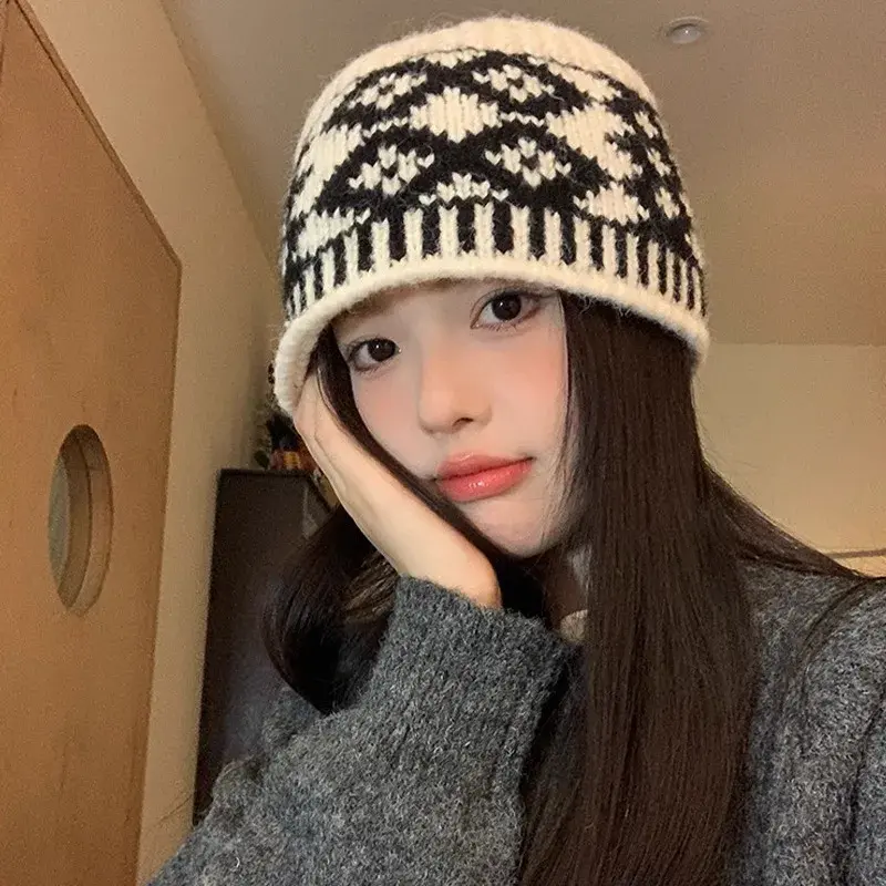Winter Warm Knitted Hat for Women Retro Embroidered Wool Blend Beanie Cap Unisex Ear Protection Fisherman Bucket Hats