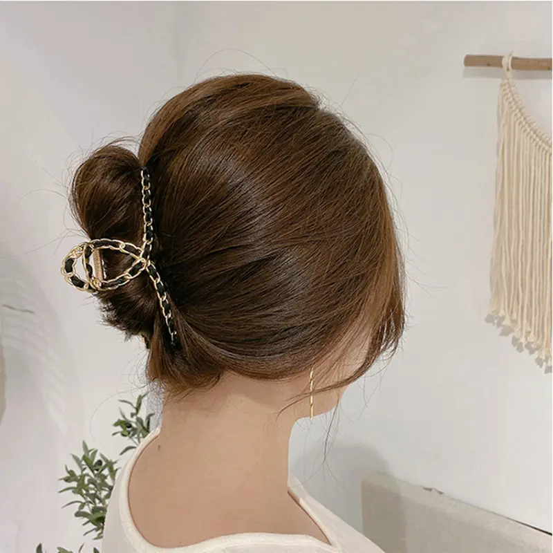 New Woman Metal Hair Claws Hair Accessories Chic Barrettes Hairclips Ladies Hairgrip Headwear Simple Lady Hairpin