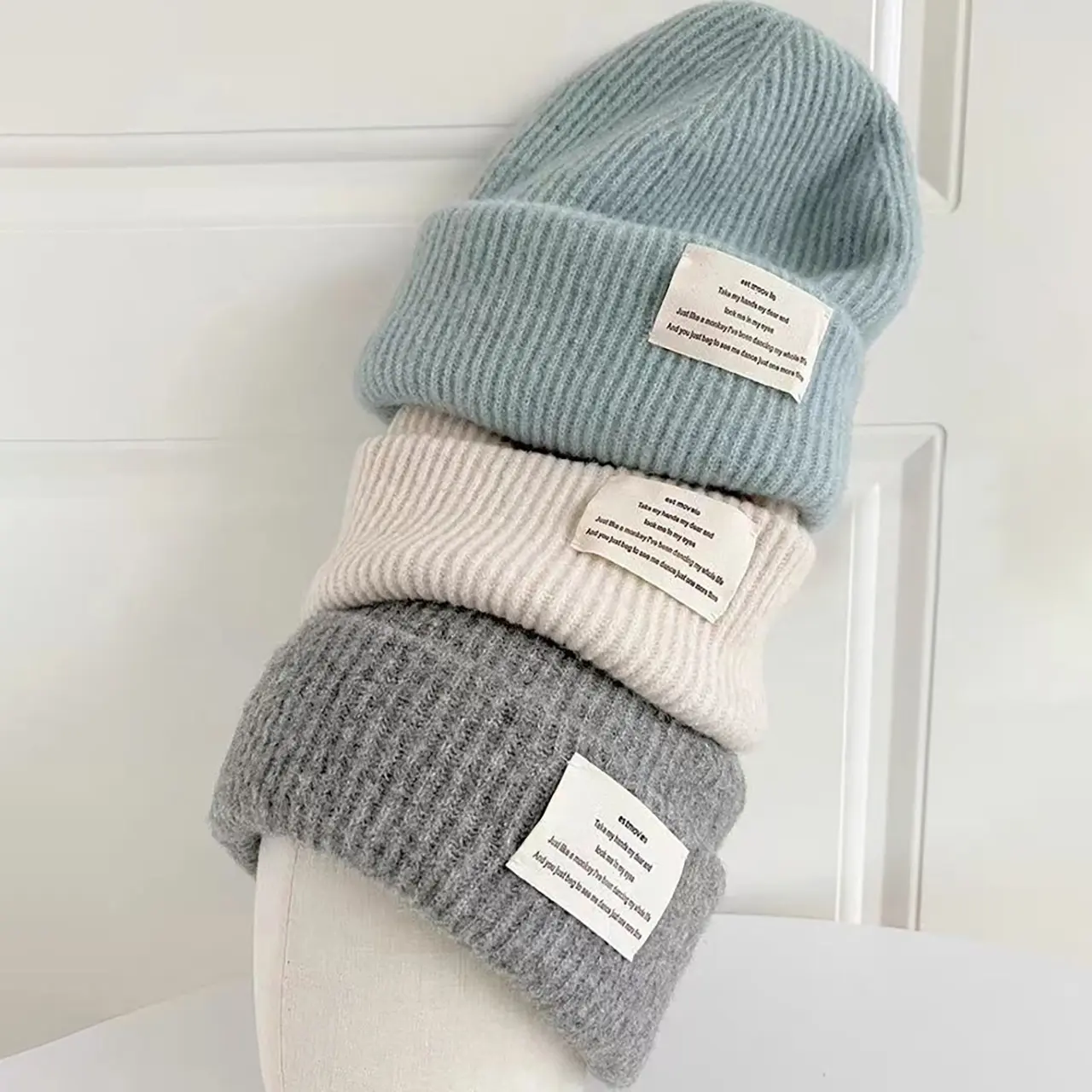 Winter Wool Blend Knitted Hat for Women Outdoor Warm Sports Hiking Caps Solid Color Ear Protection Beanie Hats