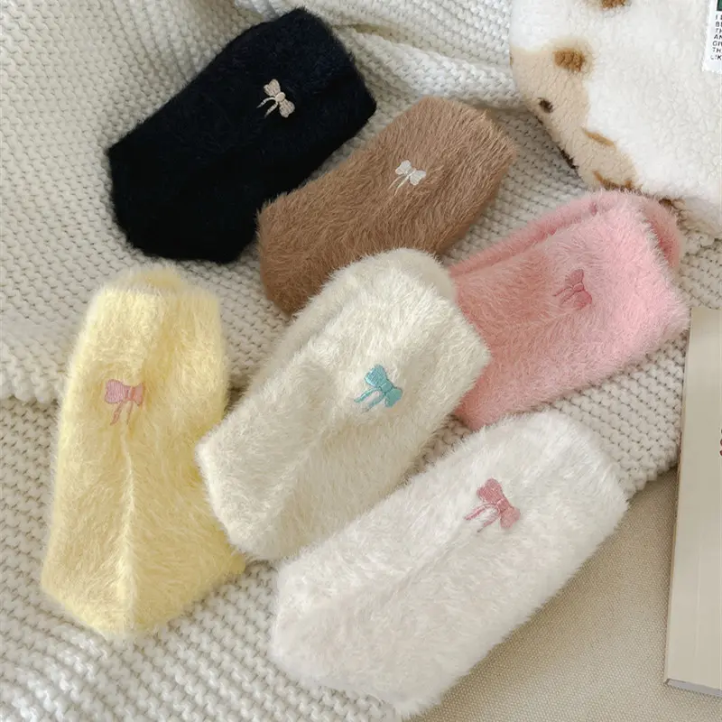 Bow Embroidered Plush Socks for Women Soft Mink Fleece Floor Sock Korean Ins Winter Warm Female Middle Tube Socks