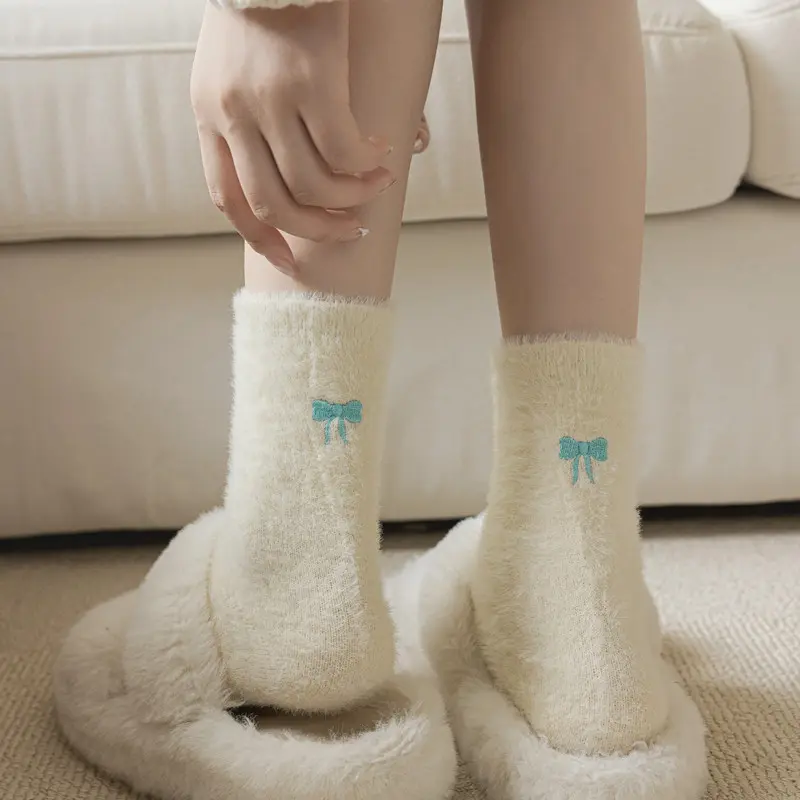 Bow Embroidered Plush Socks for Women Soft Mink Fleece Floor Sock Korean Ins Winter Warm Female Middle Tube Socks