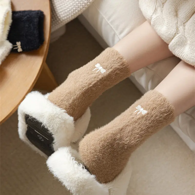 Bow Embroidered Plush Socks for Women Soft Mink Fleece Floor Sock Korean Ins Winter Warm Female Middle Tube Socks