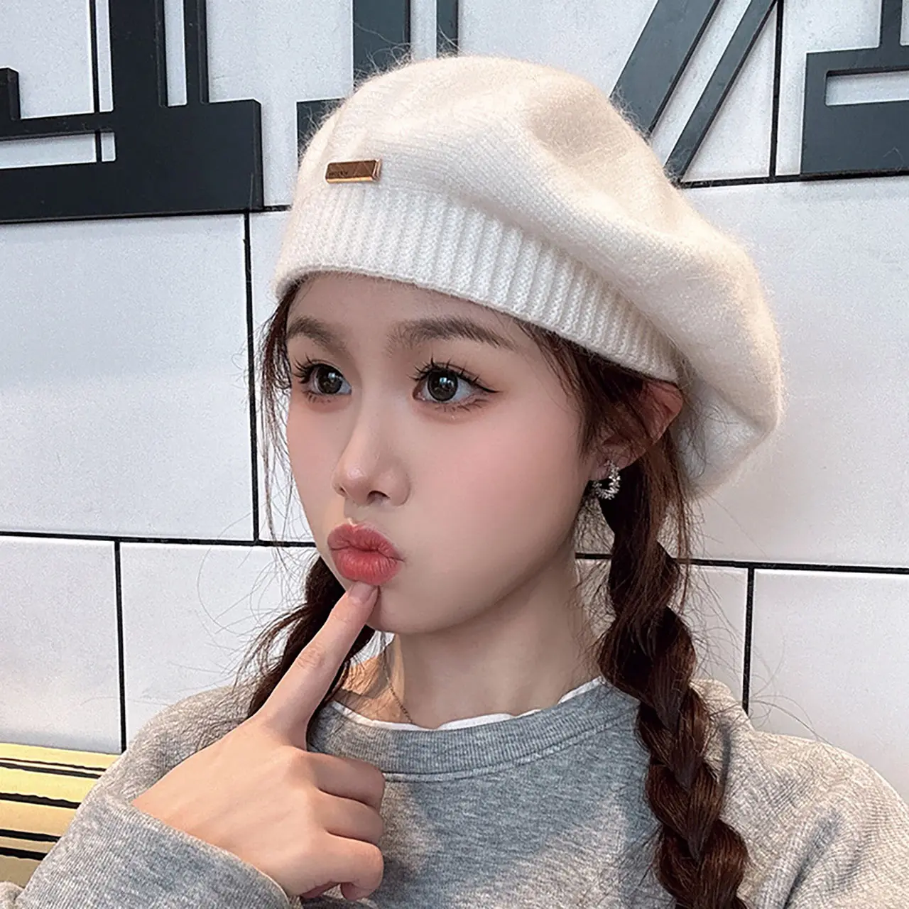 Women Winter Beret Hat Warm Knitted Wool Painter Cap Solid Color Crochet Skull Cap Lady Painter Artist Hats