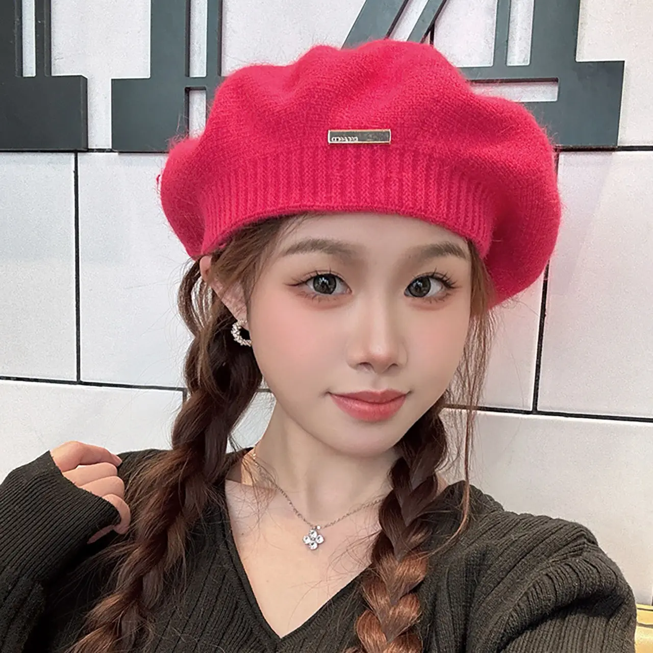 Women Winter Beret Hat Warm Knitted Wool Painter Cap Solid Color Crochet Skull Cap Lady Painter Artist Hats