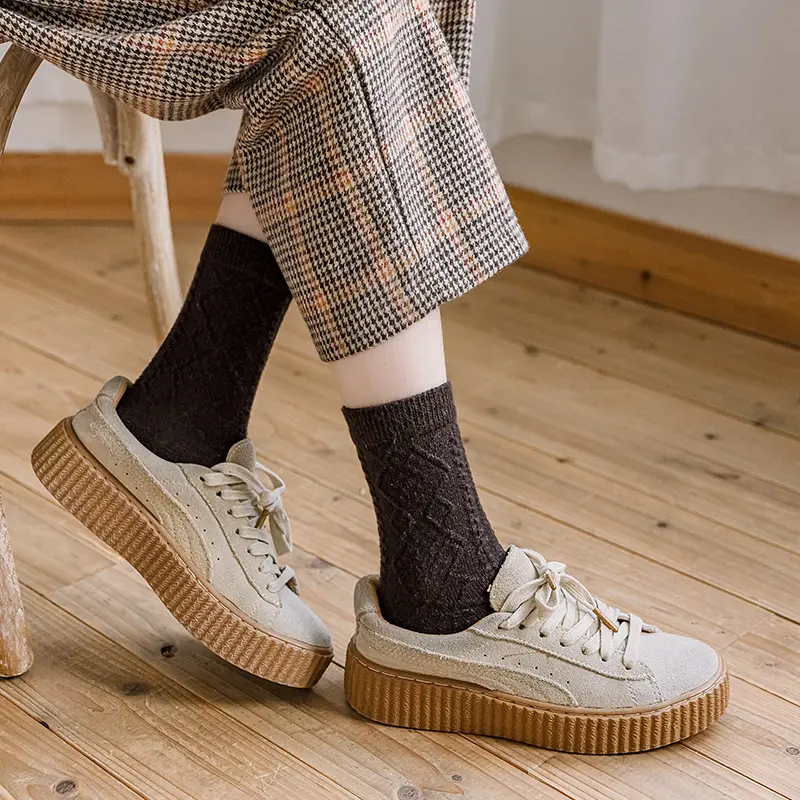 Retro Wool-blend Socks for Women Autumn Winter Warm Mid Tube Sock Japanese Harajuku Girls Casual Sport Long Socks