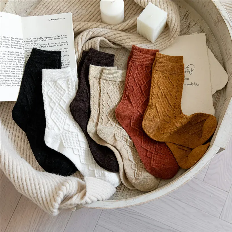 Retro Wool-blend Socks for Women Autumn Winter Warm Mid Tube Sock Japanese Harajuku Girls Casual Sport Long Socks