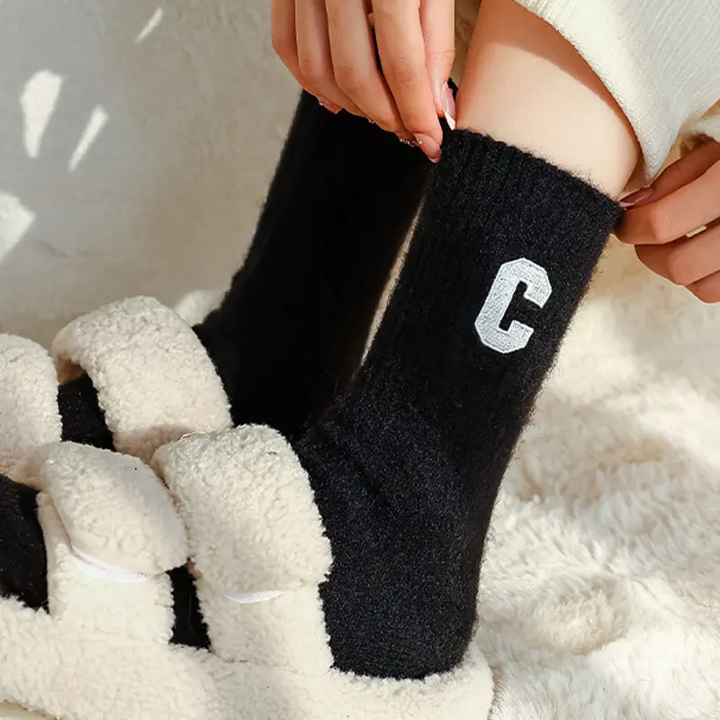 Winter Wool Socks for Women Winter Warm Thick Cashmere Mid Tube Sock Korean Letter Embroidered Female Home Socks Hosiery