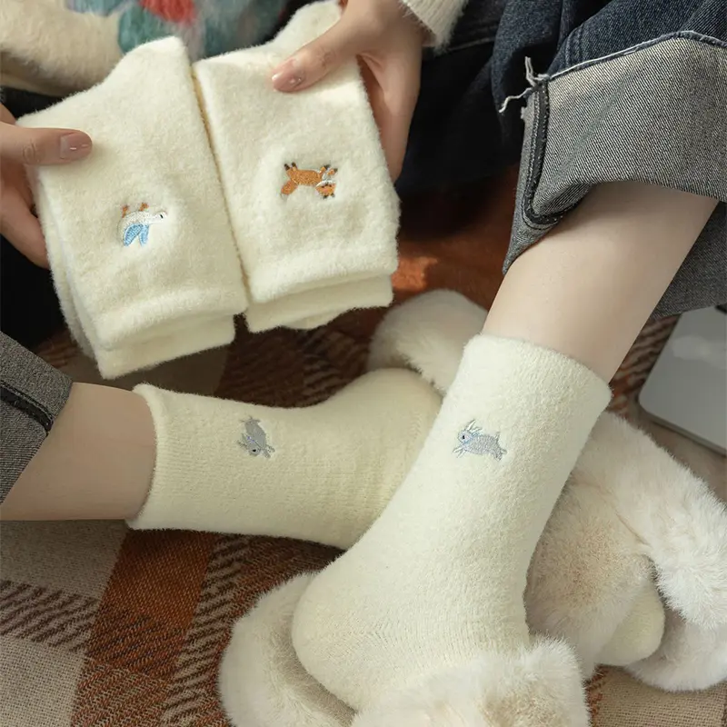 Cute Cat Embroidered Velvet Socks for Women Winter Warm Sleeping Sock Thickened Plush Kawaii Mid-tube Socks Fashion Accessories