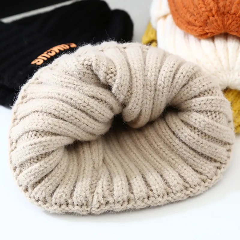 Winter Beanie Cap for Women Letter Label Knitted Woolen Hat Solid Color Female Thicken Skullcap Gorras