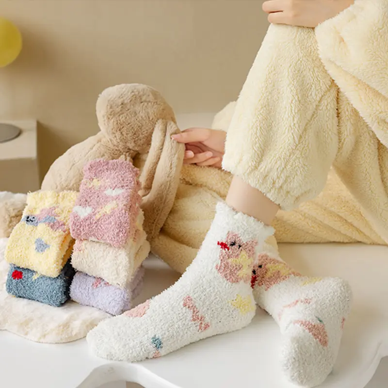 Winter Coral Velvet Socks Women Warm Plush Middle Tube Sock Harajuku Cartoon Star Pattern Home Floor Socks
