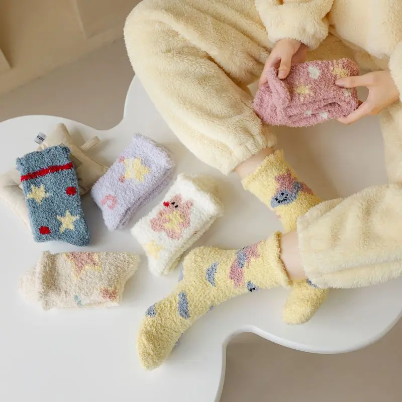 Winter Coral Velvet Socks Women Warm Plush Middle Tube Sock Harajuku Cartoon Star Pattern Home Floor Socks