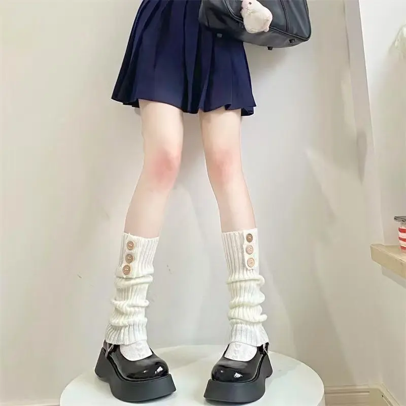 324