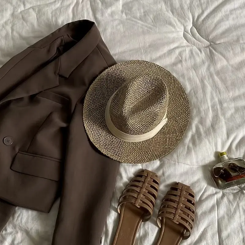 South Korean Salted Grass Fand Woven Flat top Hat for Women, European, American, British Style Travel Vacation Hollow Straw Hat