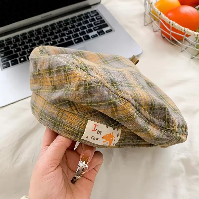 Japanese Retro Checkered Beret Women's Korean Versatile Octagonal Hat Big Head Circumference Highlights Face Small Artist Hat