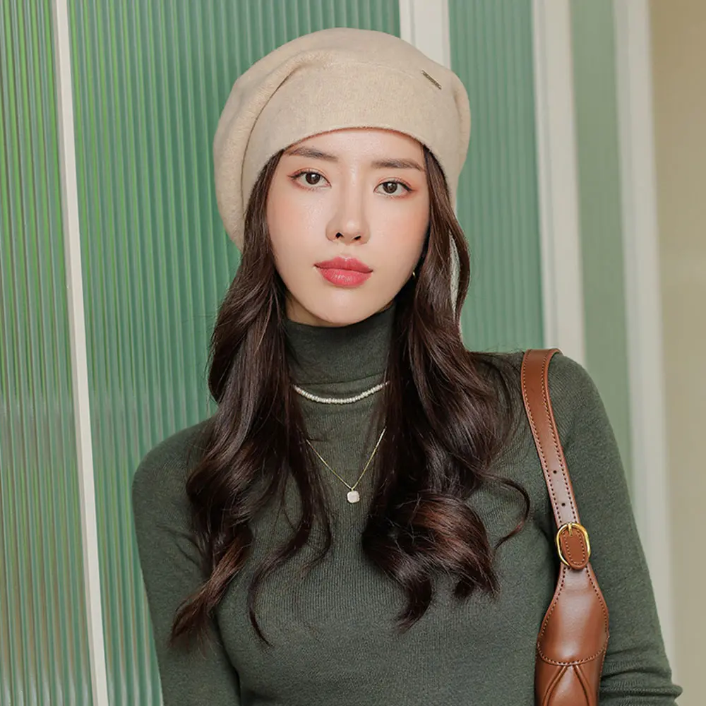 2022 Female Boutique Cashmere Blend Winter Hat Fur Warm Soft Wool Women Skullies Beanies Wholesale Fedora Retro lady caps beret