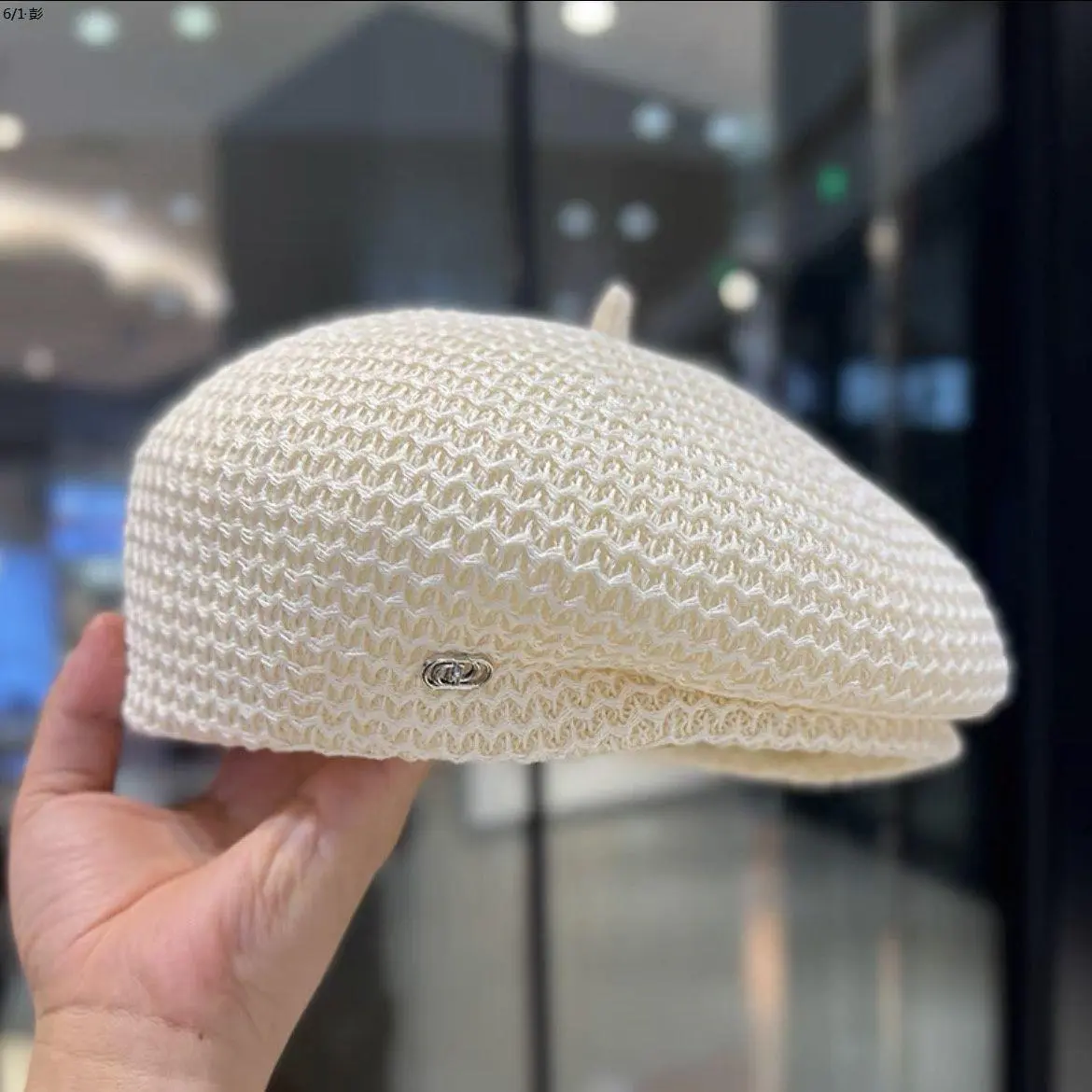 Japanese Beret Children 2024 New Fashionable and Versatile Face Showing Small Summer British Wind Hat Mesh Beret
