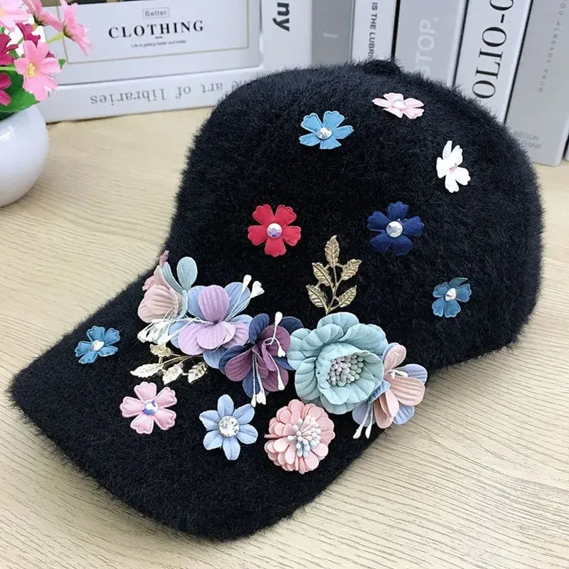 2021 New Autumn and Winter Handmade Applique Hats for Women Outdoor Plush Warm Pearl Womens Baseball Cap