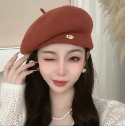 Autumn and Winter Korean Knitted Beret Women's Fashion Versatile Street Photography Artist Hat Warm Temperament Hat