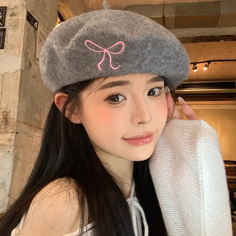 Korean Version Cute Bow Embroidered Wool Beret For CChildren, Versatile in Autumn And Winter, Showing Off Face, Small Artist Hat