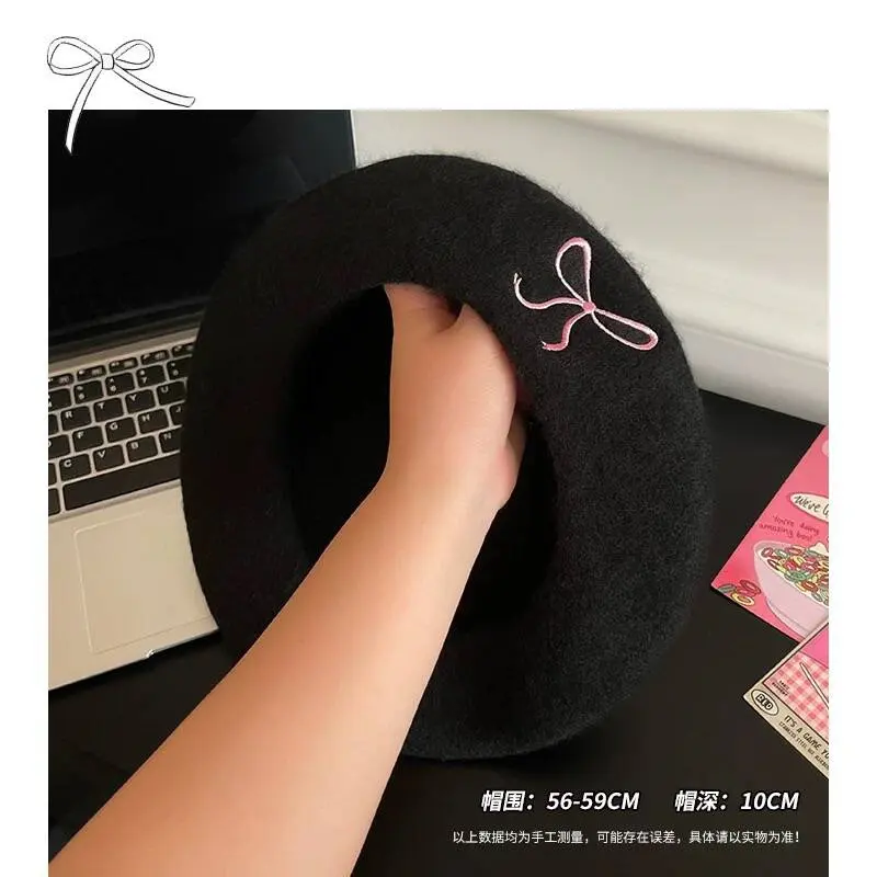Korean Version Cute Bow Embroidered Wool Beret For CChildren, Versatile in Autumn And Winter, Showing Off Face, Small Artist Hat