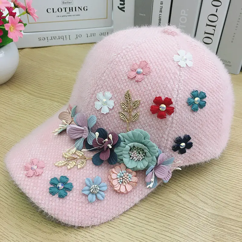 New Autumn and Winter Handmade Applique Hats for Women Outdoor Plush Warm Pearl Womens Baseball Cap