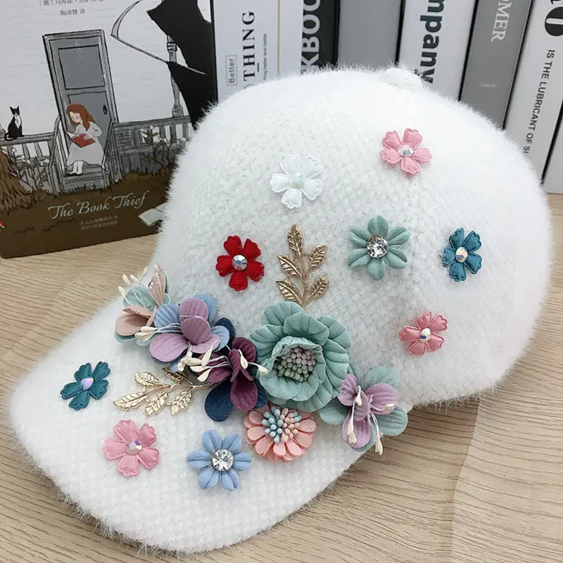 New Autumn and Winter Handmade Applique Hats for Women Outdoor Plush Warm Pearl Womens Baseball Cap