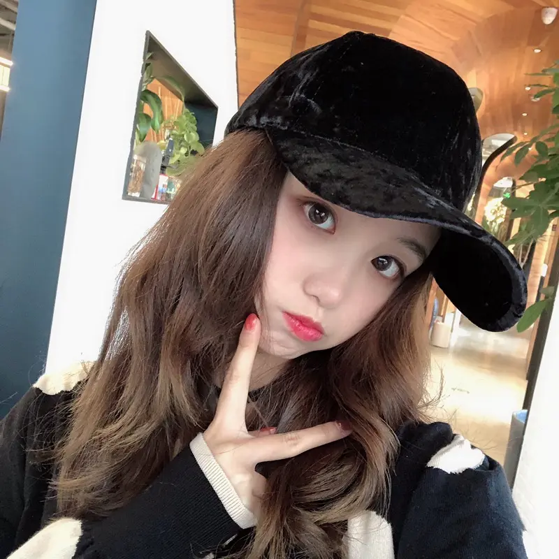 Korean Autumn And Winter Gold Velvet Baseball Cap, Solid Color Versatile Duckbill Cap, Casual And Fashionable Couple Hat