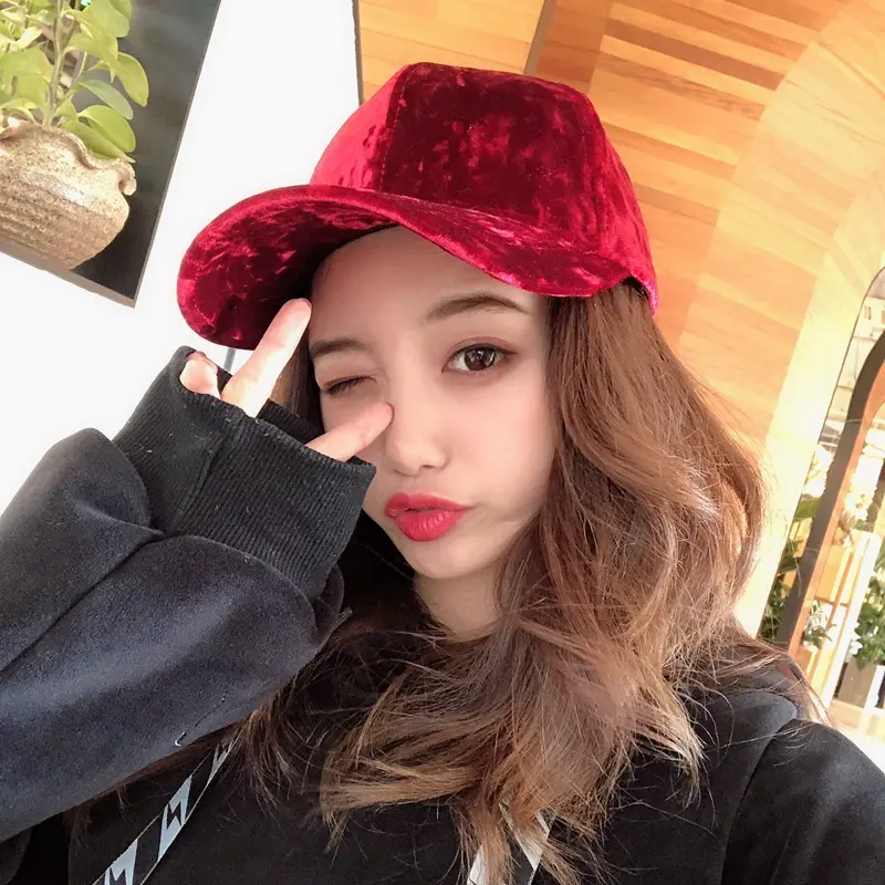 Korean Autumn And Winter Gold Velvet Baseball Cap, Solid Color Versatile Duckbill Cap, Casual And Fashionable Couple Hat