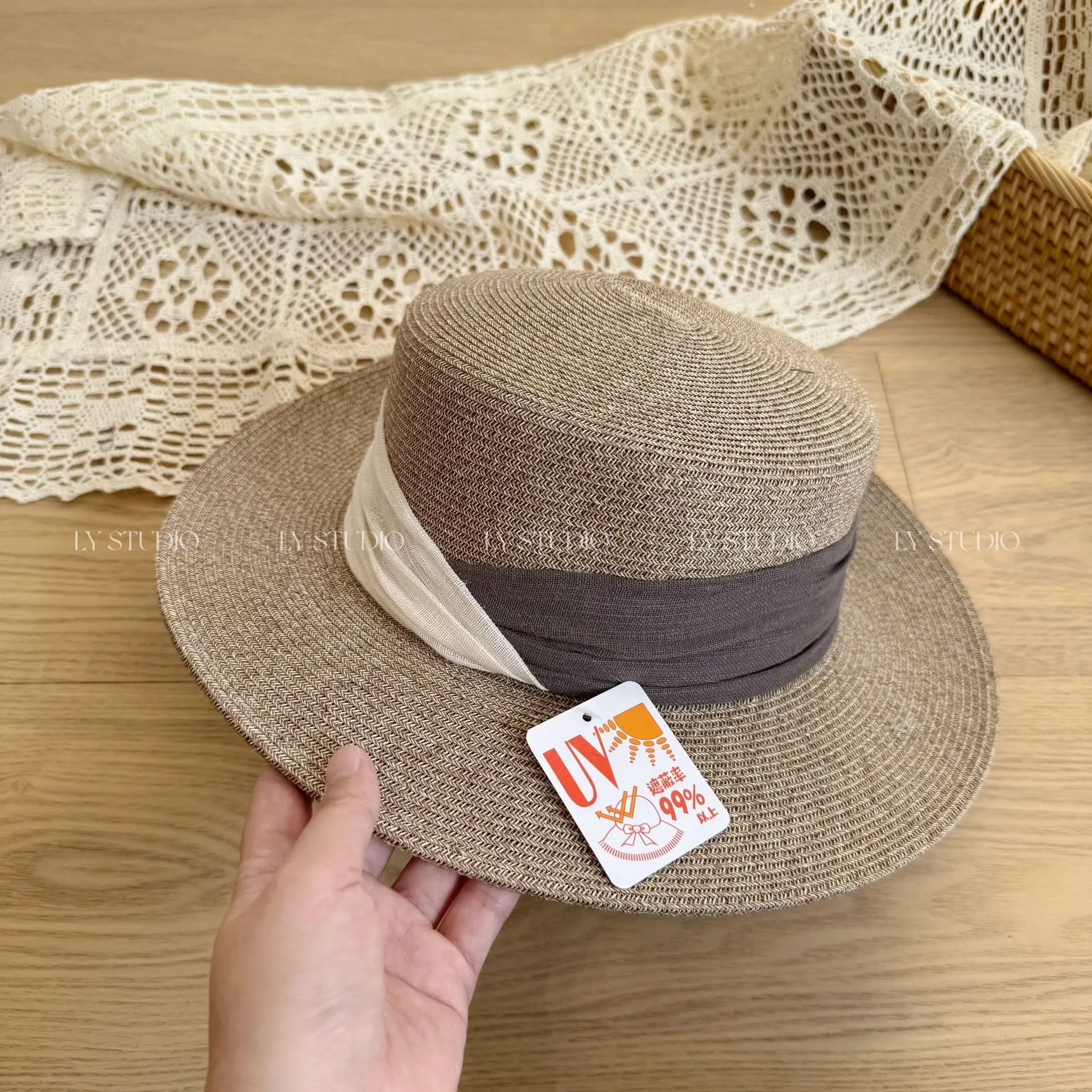 New Fashionable Style Sun Hat French Elegant Sun Hat with Flat Top Grass Hat