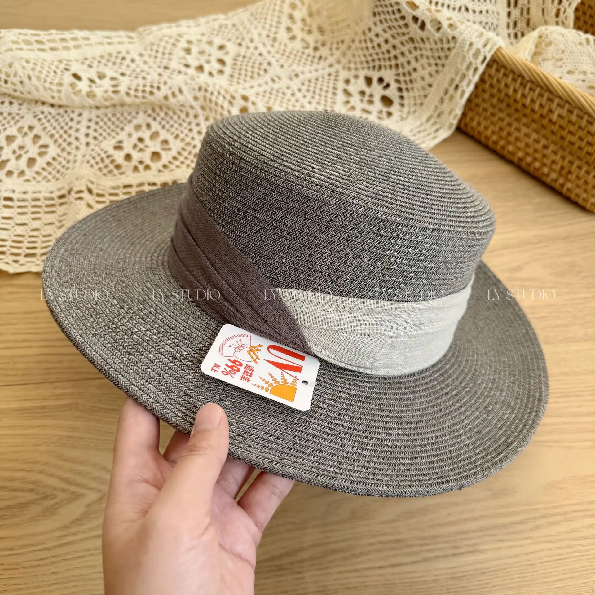 New Fashionable Style Sun Hat French Elegant Sun Hat with Flat Top Grass Hat