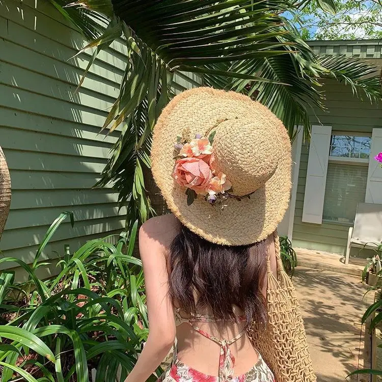 Handmade Grass Woven Flower Sunshade Hat For Women's Summer Outings At The Beach, With A Large Brim And Breathable Sun Hat