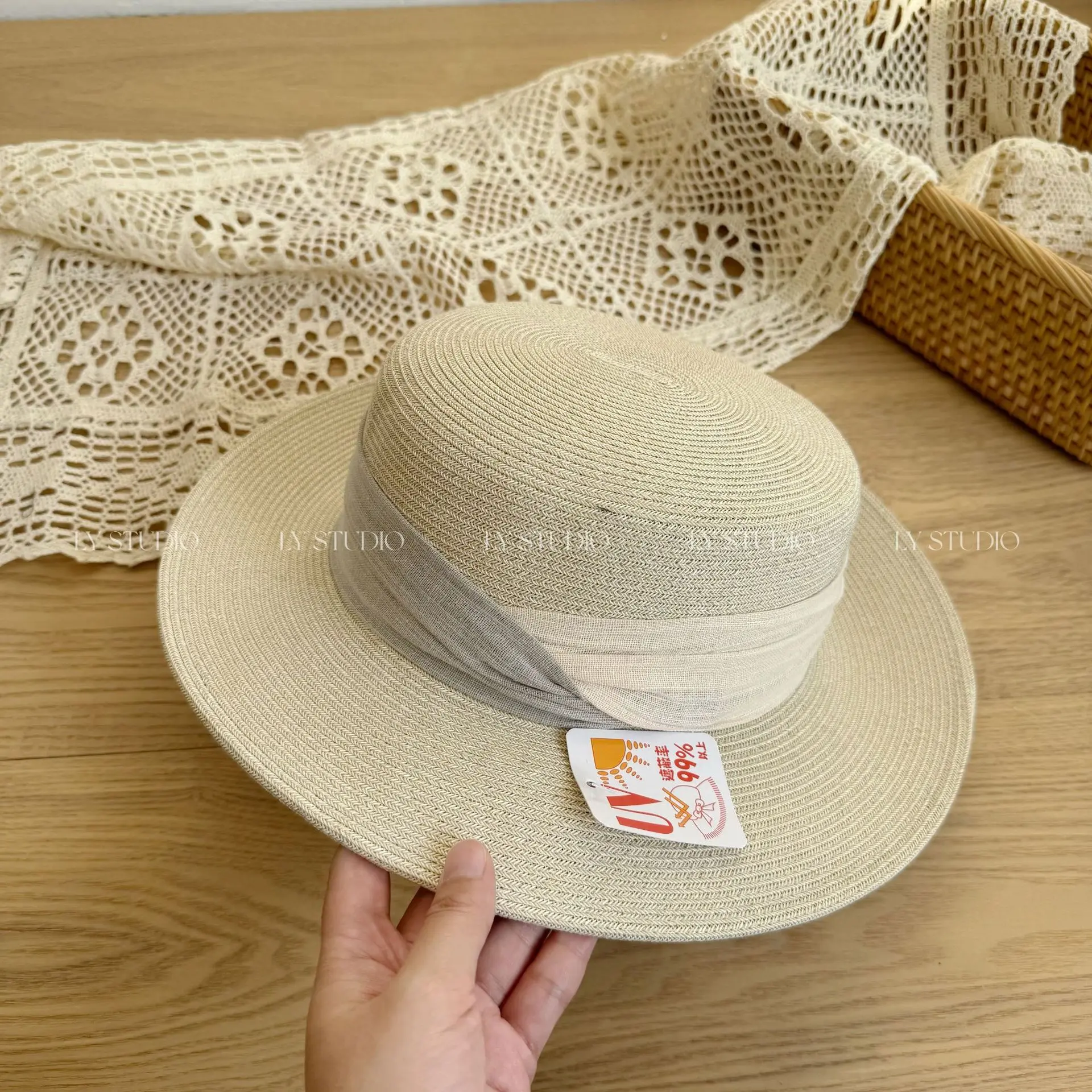 New Fashionable Style Sun Hat French Elegant Sun Hat with Flat Top Grass Hat