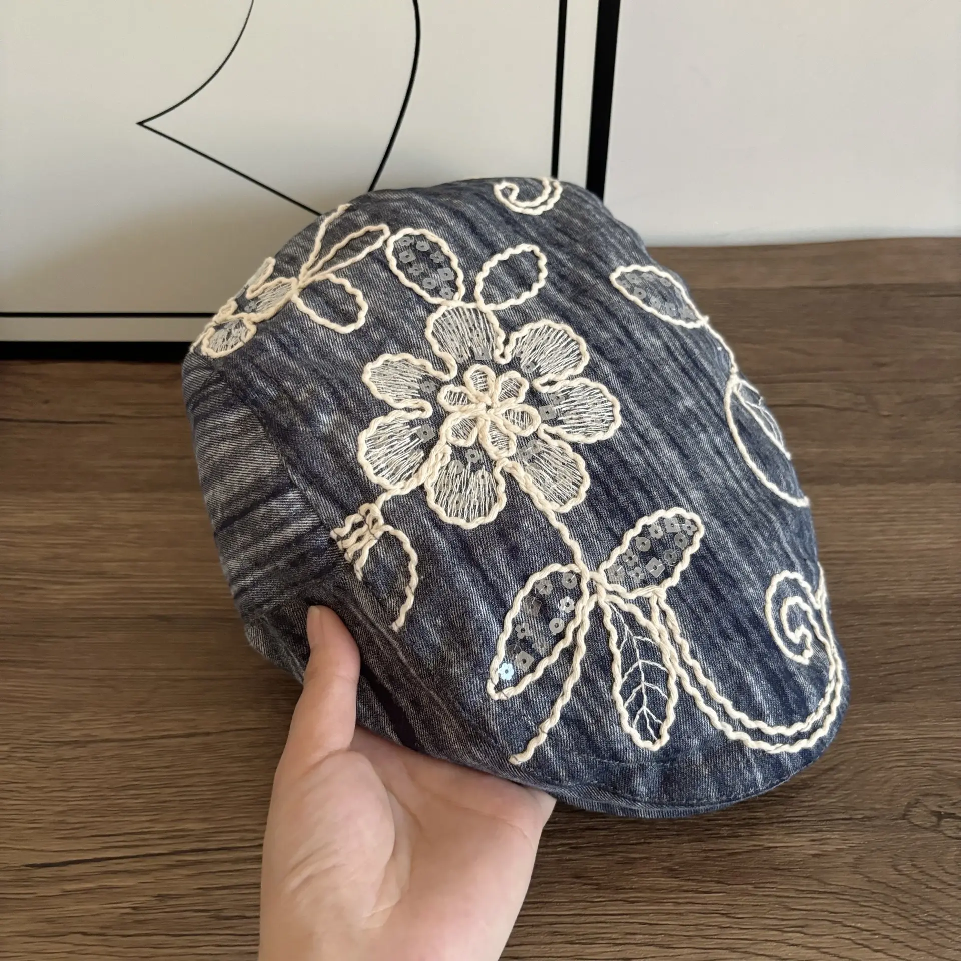 Japanese Embroidered Flower Sparkling Cowboy Duck Tongue Hat Fashionable and Versatile Bow Water Diamond Forward Hat