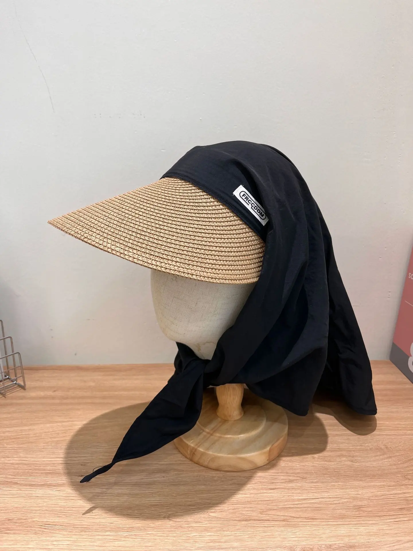 2025 New Large brimmed Grass like Hat for Women's Vacation, Foldable Sunscreen Cover, All in One Headband Sunscreen Hat