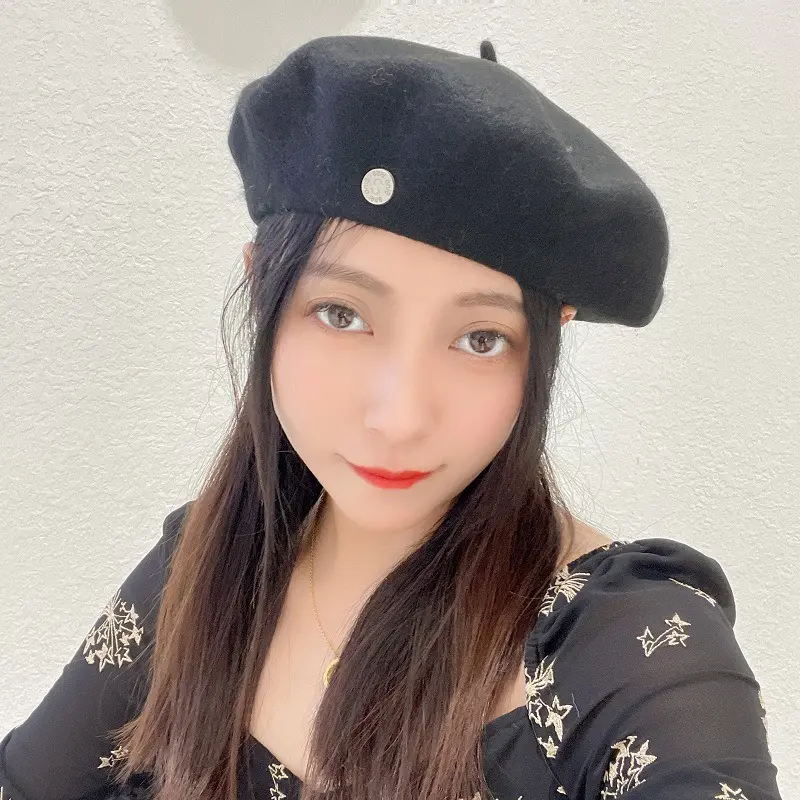 Beret Female 2024 New Autumn/Winter Korean Edition Ins Retro Metal Label Red Wool Knitted Painter Hat